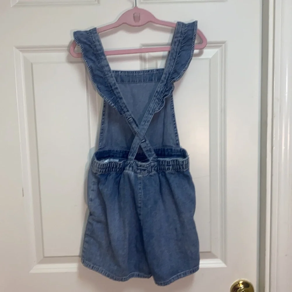 H&M Ruffle Overalls - Picture 5 of 13